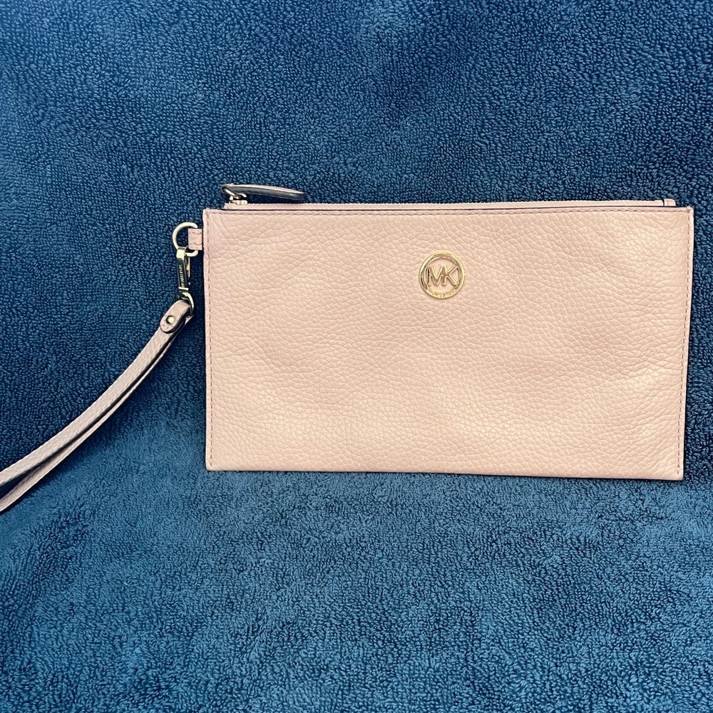 Michael Kors Wristlet